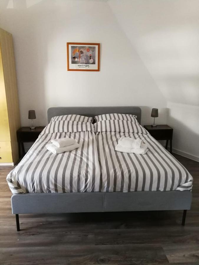 Ferienwohnung Langenberg Altstadt Wifi Netflix Velbert Exterior foto